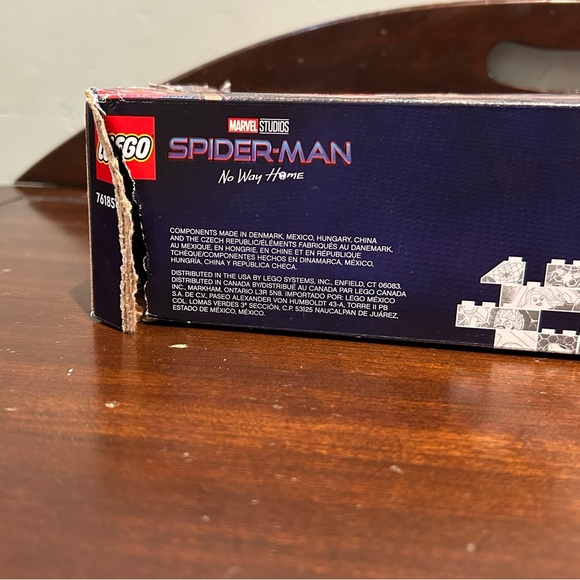 Lego Marvel Spider-Man at the Sanctum Workshop (76185) Includes Box & Manual. - Picture 7 of 11